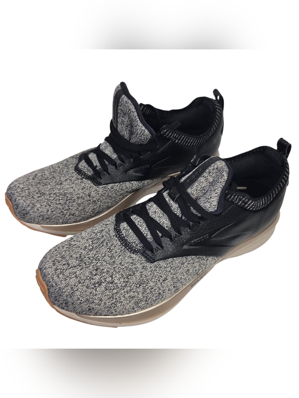 Brooks Men's Knit Sneakers - Black and Gray. Size 8.5